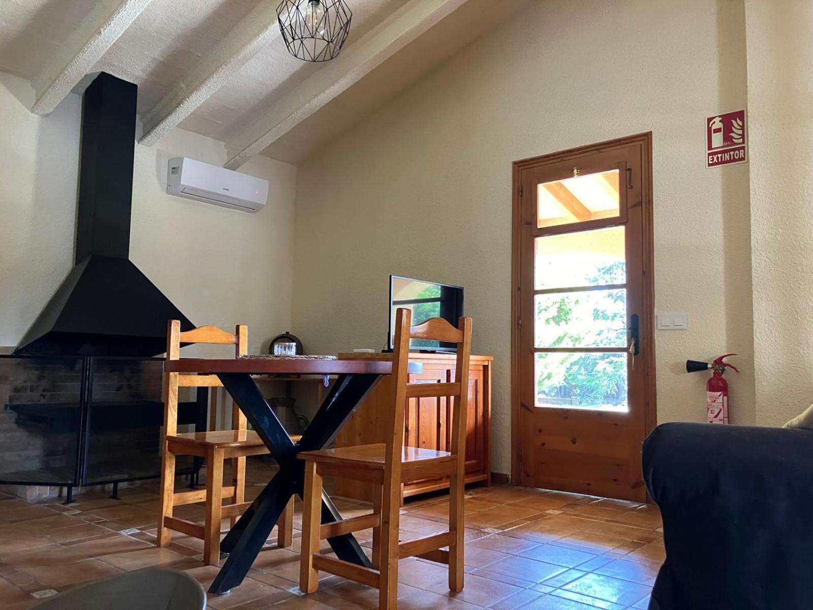 Apartment With Private Pool And Garden San Martín Sarroca Zewnętrze zdjęcie