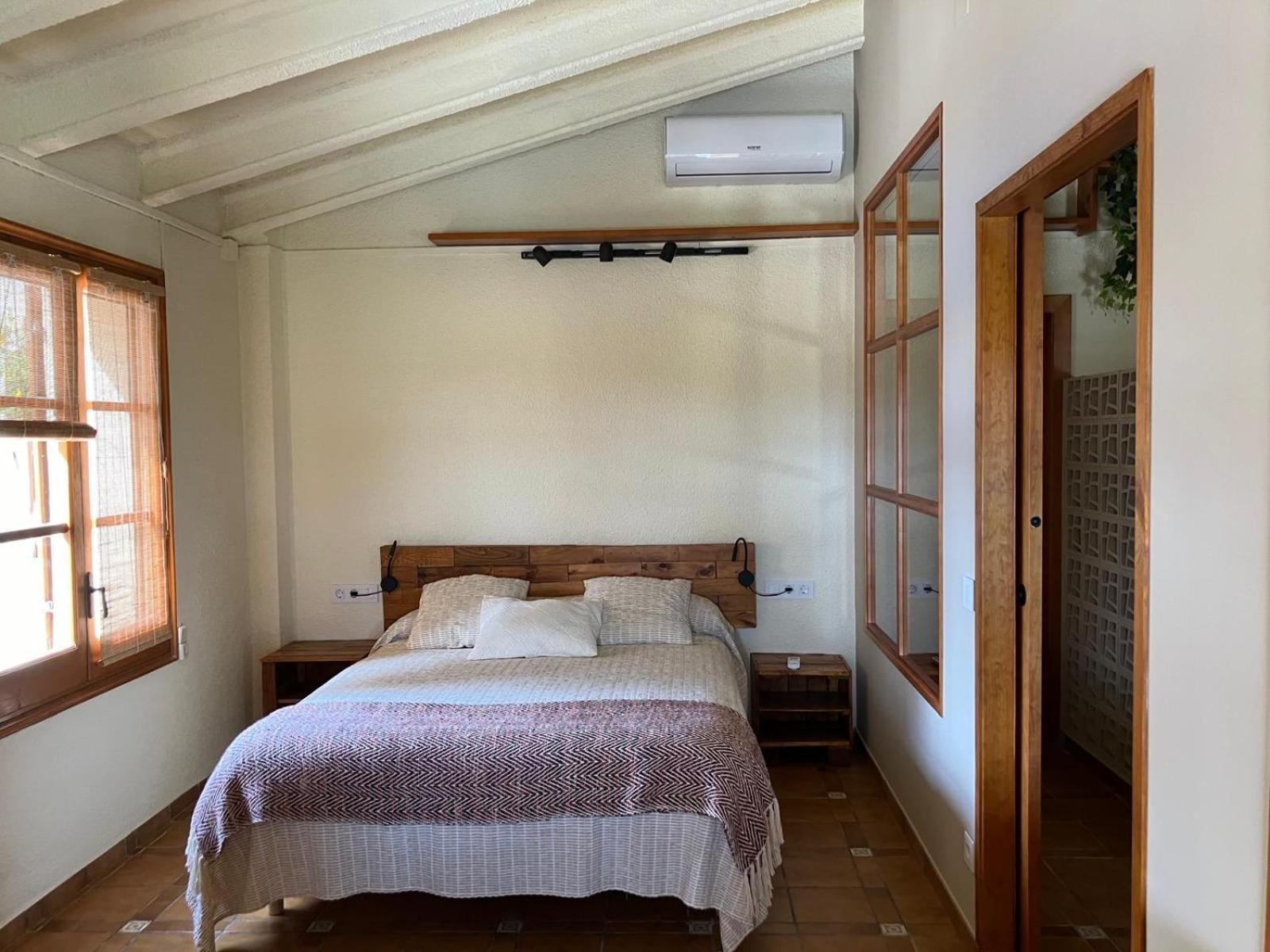 Apartment With Private Pool And Garden San Martín Sarroca Zewnętrze zdjęcie